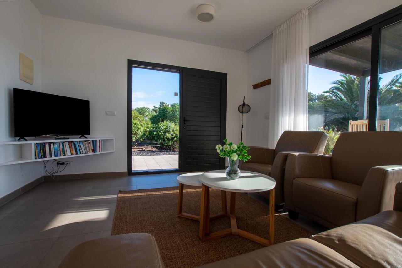 Heated & Shared Pool Villa Matriana 36B, North Shore Villas Ла Олива Екстериор снимка
